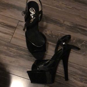 Pleaser heels